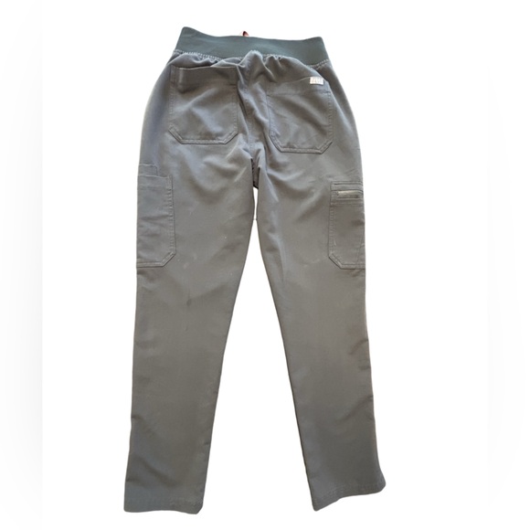 Figs scrub set charcoal HW yolo skinny pants XS reg & Catarina one pocket top XS - Picture 6 of 14